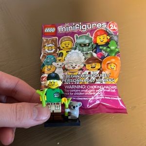Series 24 Mini Lego figure